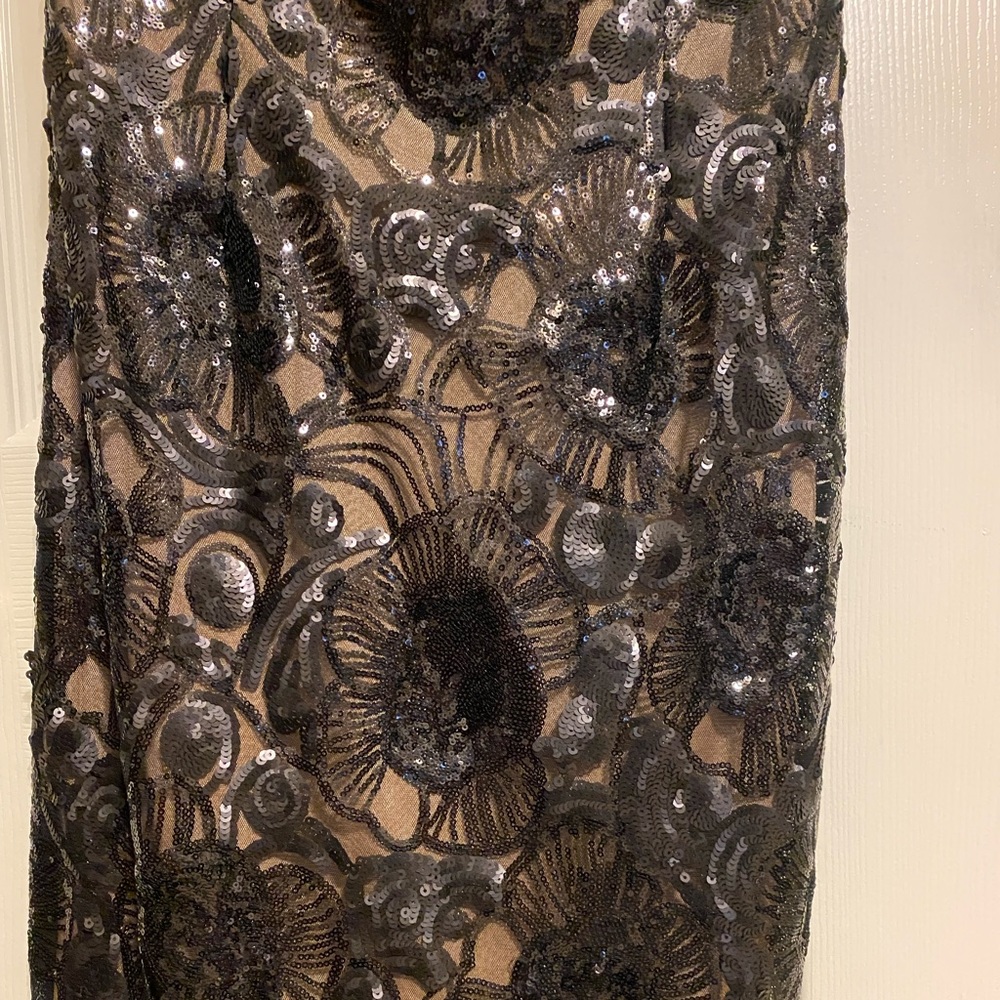 DAVID MEISTER KNEE LENGTH BLACK SEQUINED COCKTAIL DRESS
